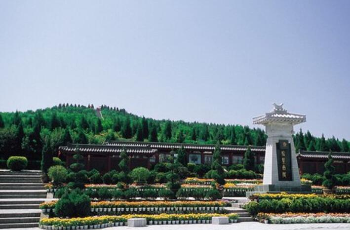 游始皇陵.jpg 游始皇陵.jpg