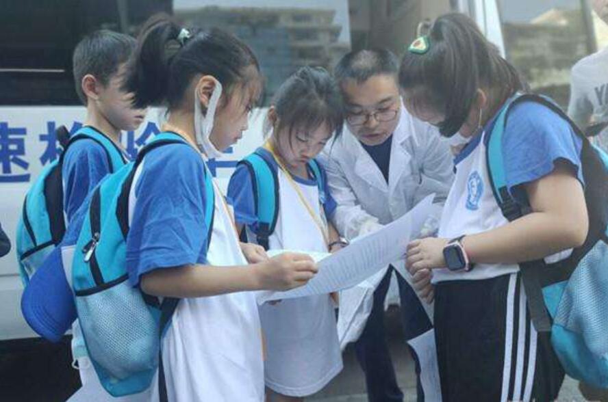 小记者活动作文600字