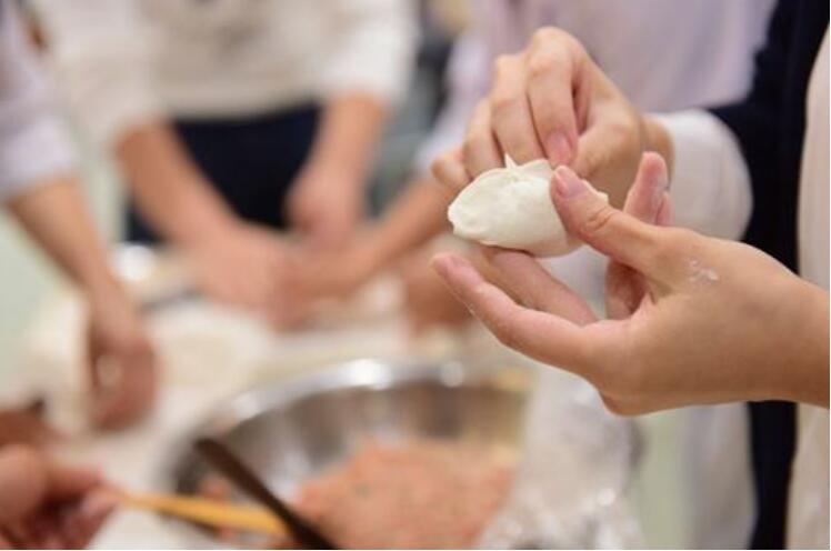 包饺子作文400字