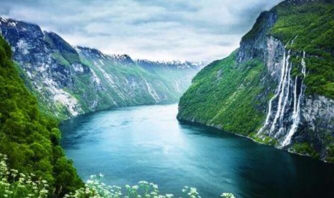 三峡导游词400字