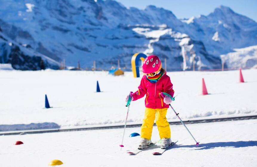 滑雪作文600字_初中初三