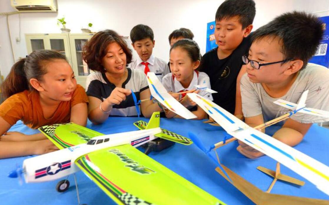 快乐的课堂作文400字