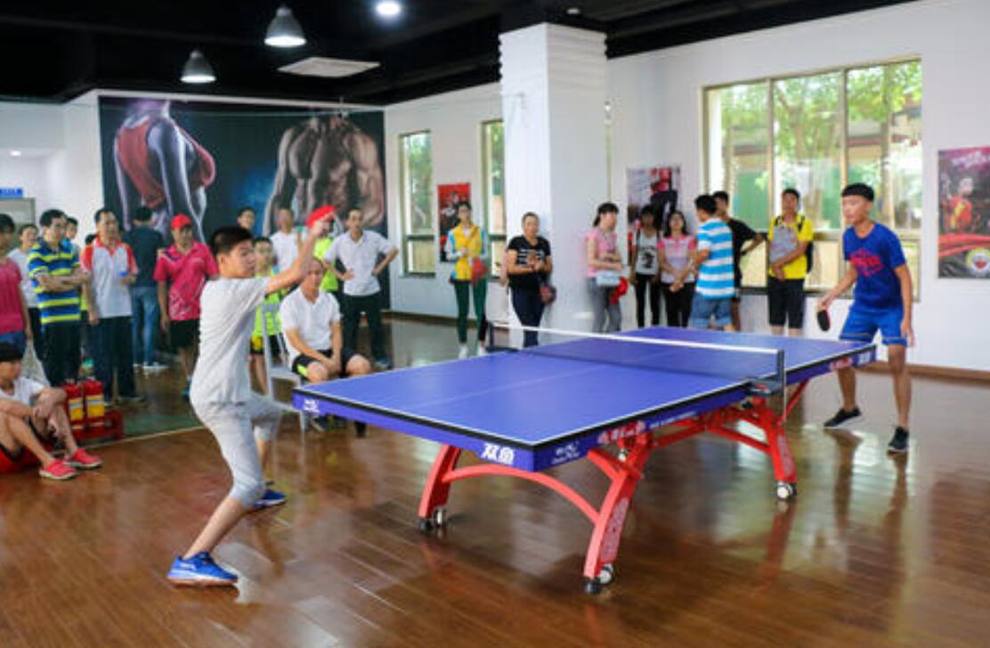 乒乓球比赛.jpg 乒乓球比赛.jpg