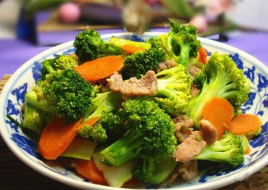 西兰花炒肉.jpg 西兰花炒肉.jpg