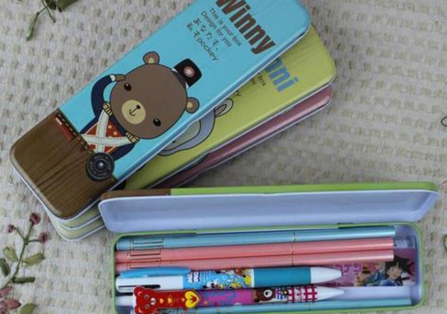 文具盒中的对话作文400字