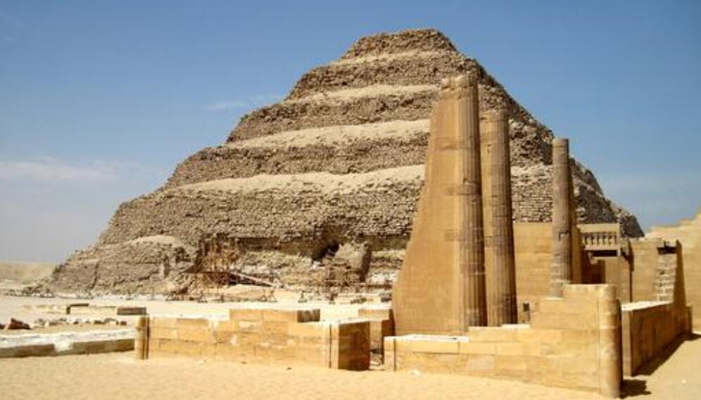 金字塔的奥秘作文800字