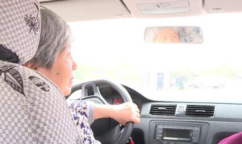 奶奶加油作文500字