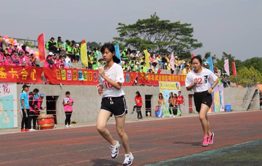 我的独白作文800字初三