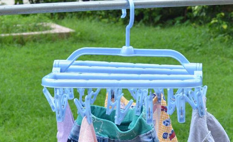 神奇的衣服.jpg 神奇的衣服.jpg