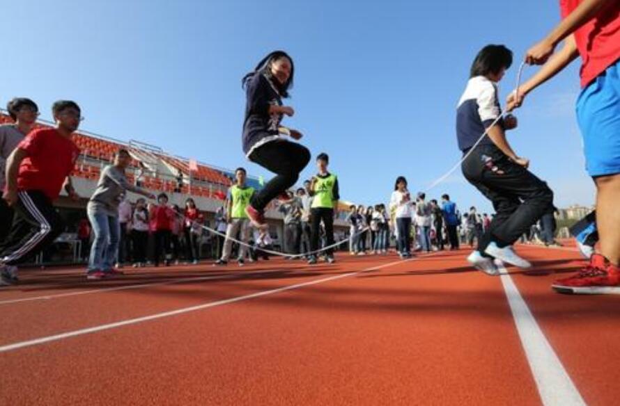 运动会精彩瞬间.jpg 运动会精彩瞬间.jpg