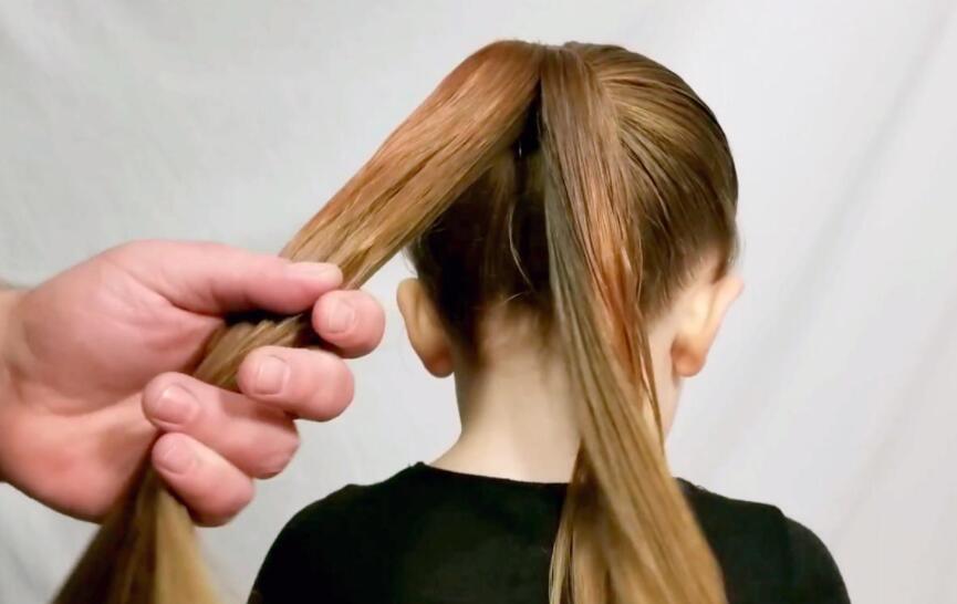 会扎辫子的爸爸作文700字