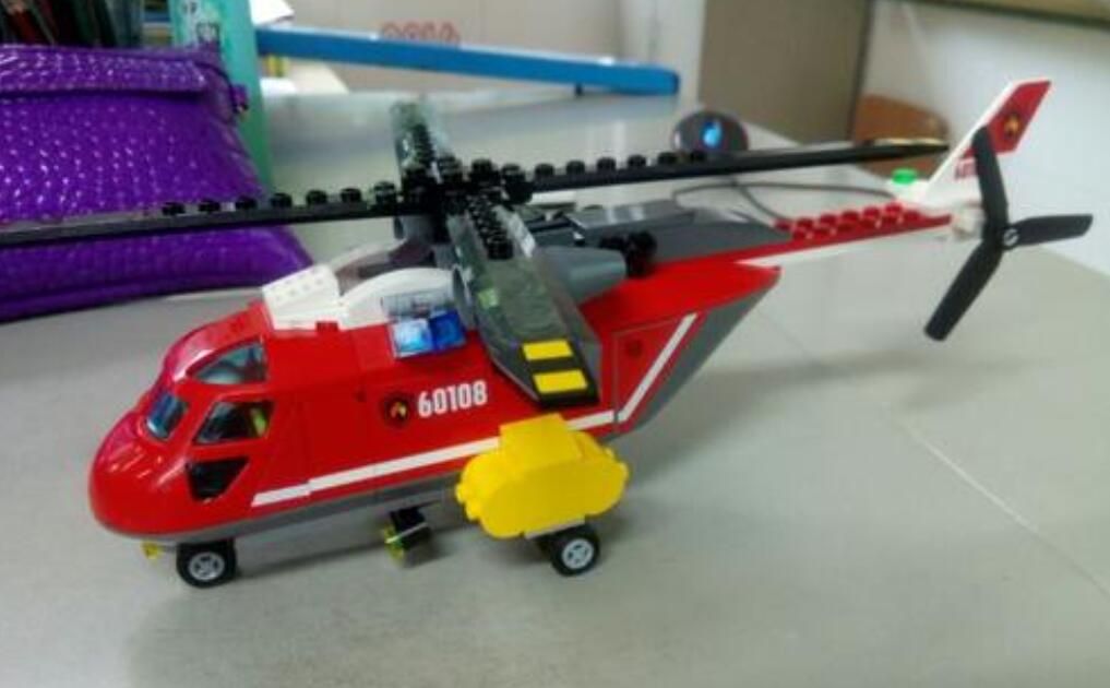 我的心爱之物飞机模型作文450字五年级