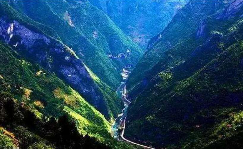游巴山大峡谷作文500字