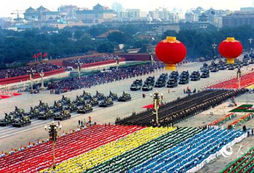 我看阅兵式.jpg 我看阅兵式.jpg