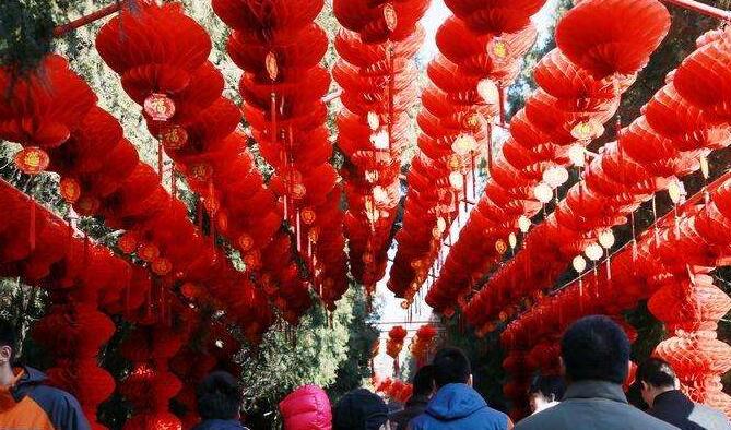 今年过年跟往年不一样.jpg 今年过年跟往年不一样.jpg