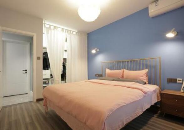 拐角处的温情.jpg 拐角处的温情.jpg