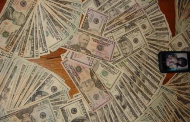 野心.金钱.毁灭.jpg 野心.金钱.毁灭.jpg