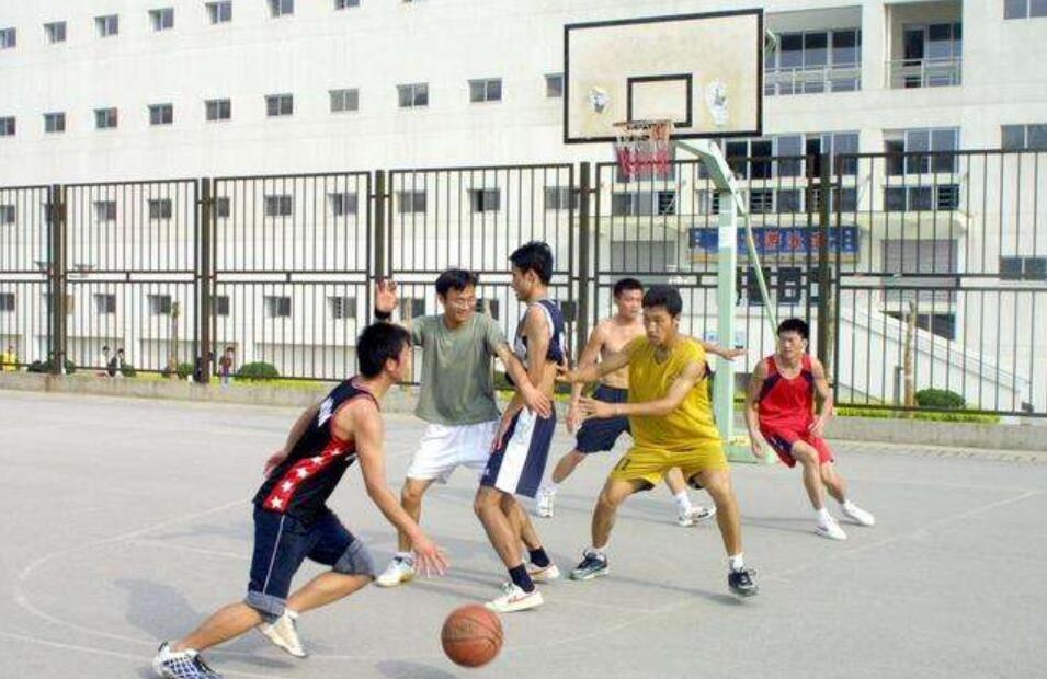 我用心去打篮球.jpg 我用心去打篮球.jpg