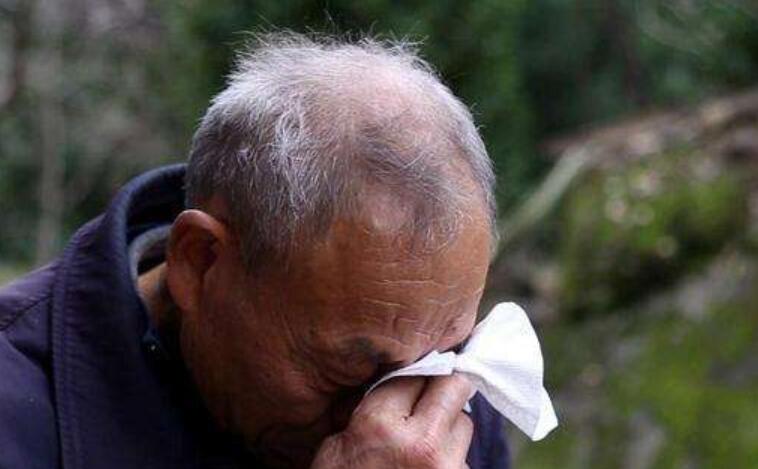 爷爷伤心了.jpg 爷爷伤心了.jpg