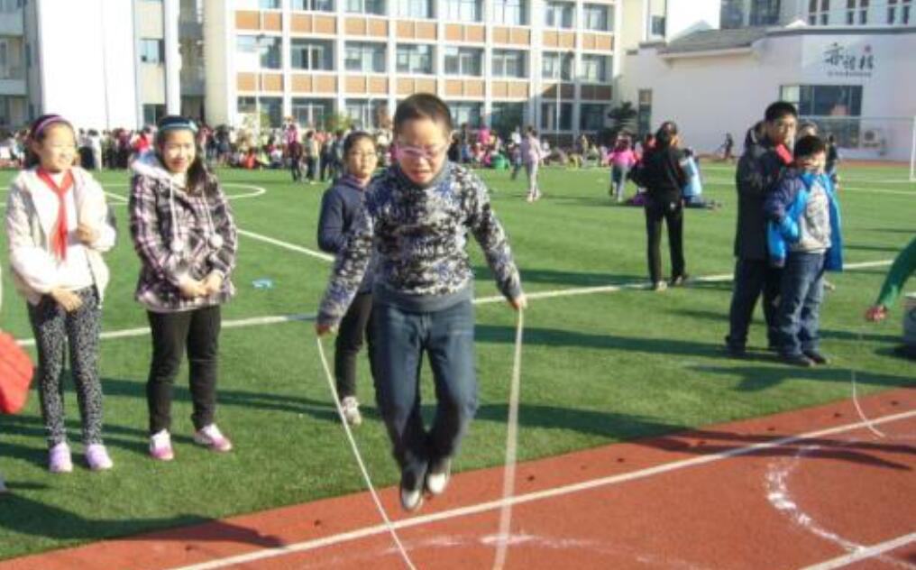 体检测运动会跳绳.jpg