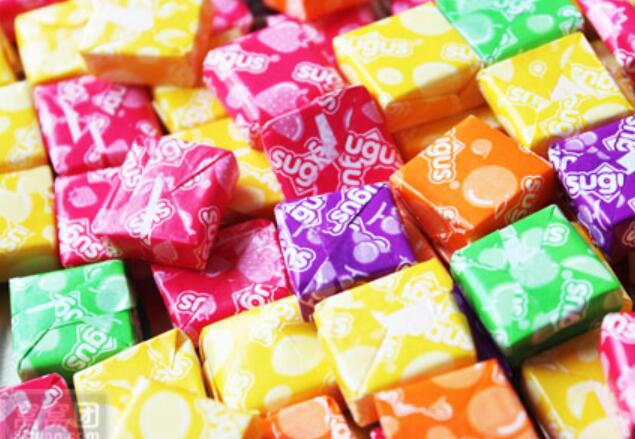 小时候我最喜欢吃糖果.jpg 小时候我最喜欢吃糖果.jpg