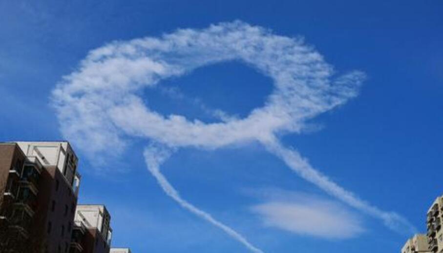 神奇的白云.jpg 神奇的白云.jpg