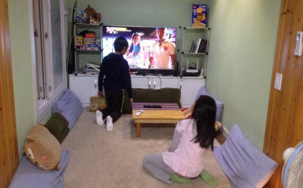 于是打开了电视,看起了我喜爱的节目,感受着快乐.jpg 于是打开了电视,看起了我喜爱的节目,感受着快乐.jpg