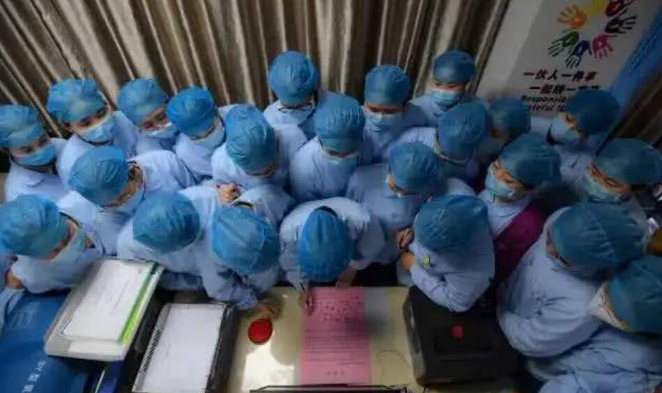 凝聚青春力量闪耀青春光彩的作文关于疫情.jpg 凝聚青春力量闪耀青春光彩的作文关于疫情.jpg