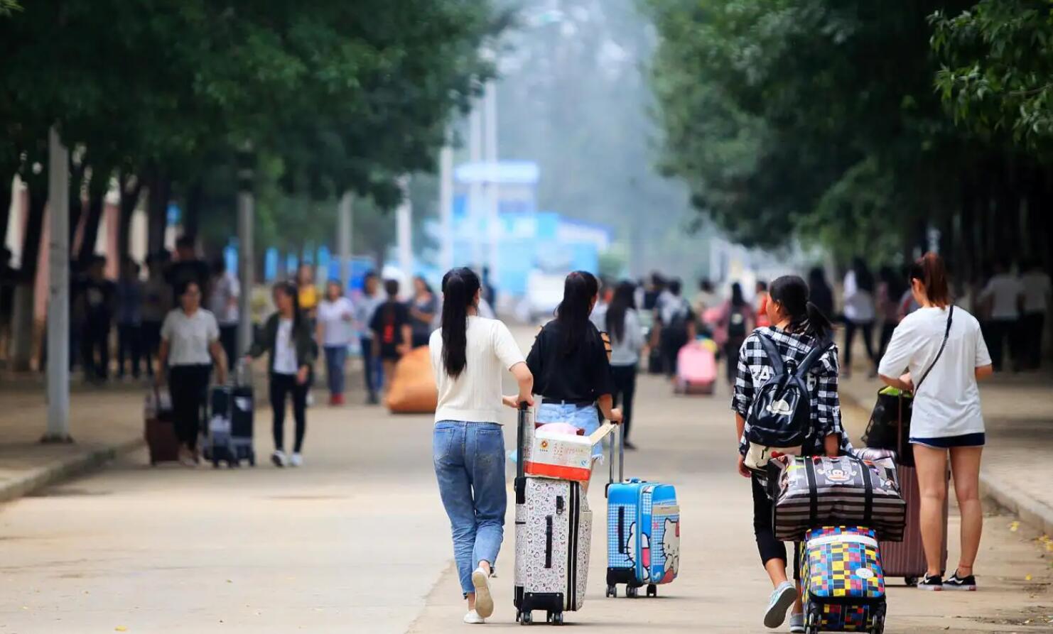 大学开学.jpg 大学开学.jpg