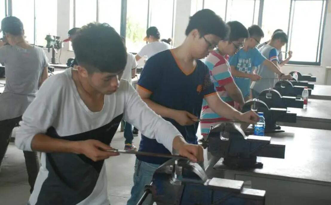 个人实训.jpg 个人实训.jpg