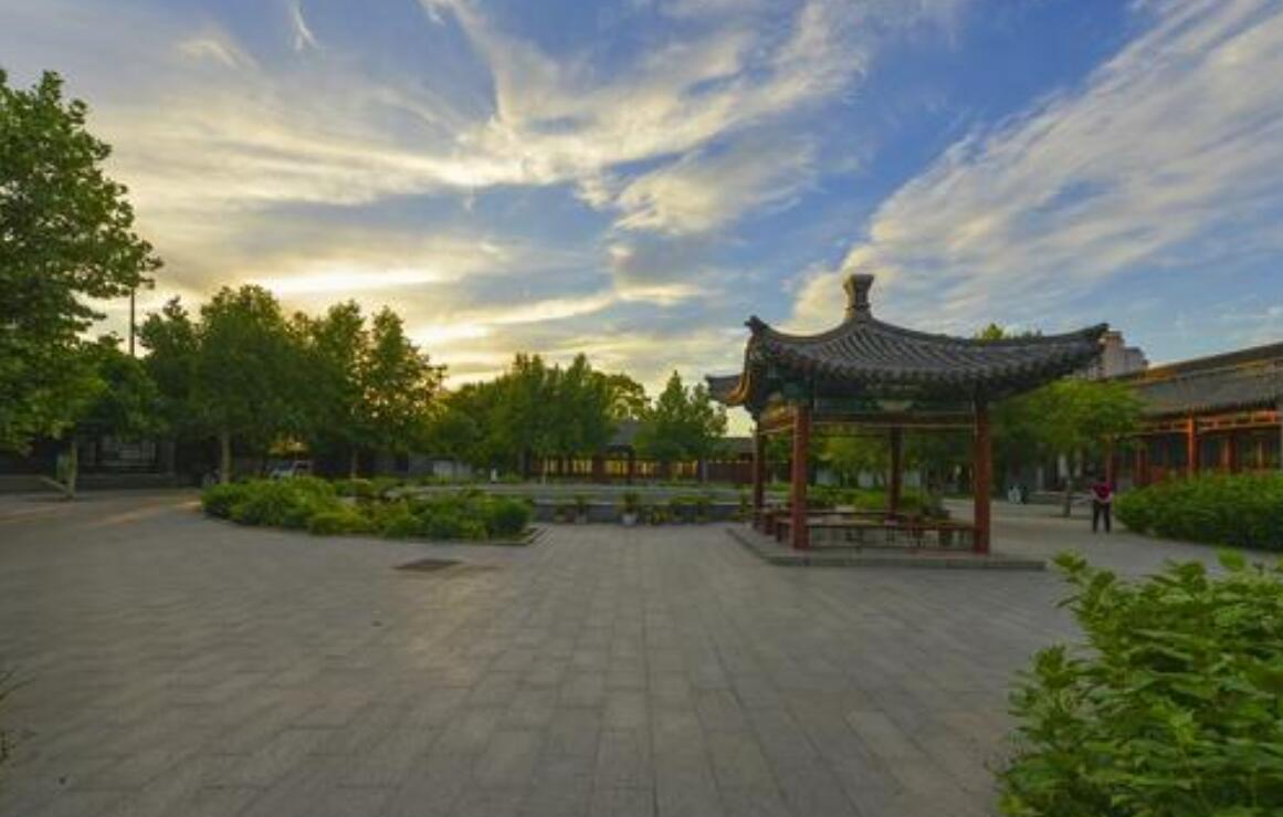 公园晨景.jpg 公园晨景.jpg