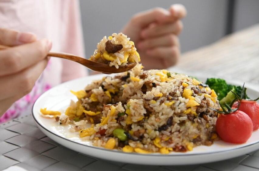 姥姥的蛋炒饭.jpg 姥姥的蛋炒饭.jpg