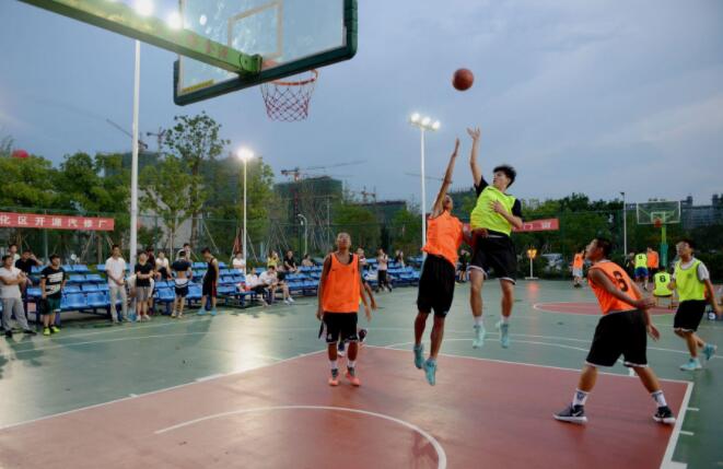 都是篮球惹的祸.jpg 都是篮球惹的祸.jpg