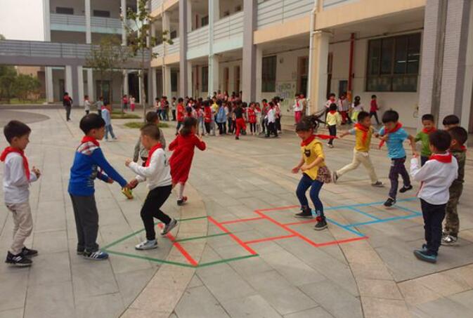 课间十分钟.jpg 课间十分钟.jpg