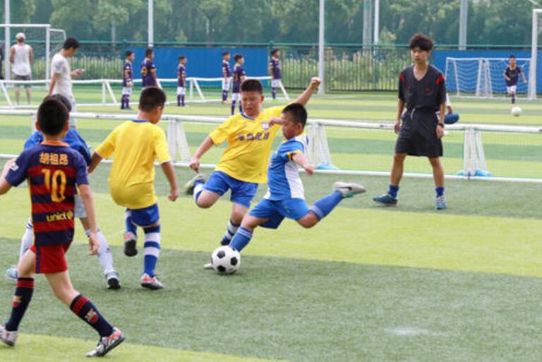 一场有意义的足球赛.jpg