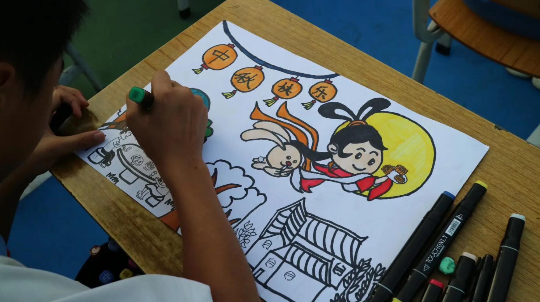 小学生中秋节.jpg 小学生中秋节.jpg